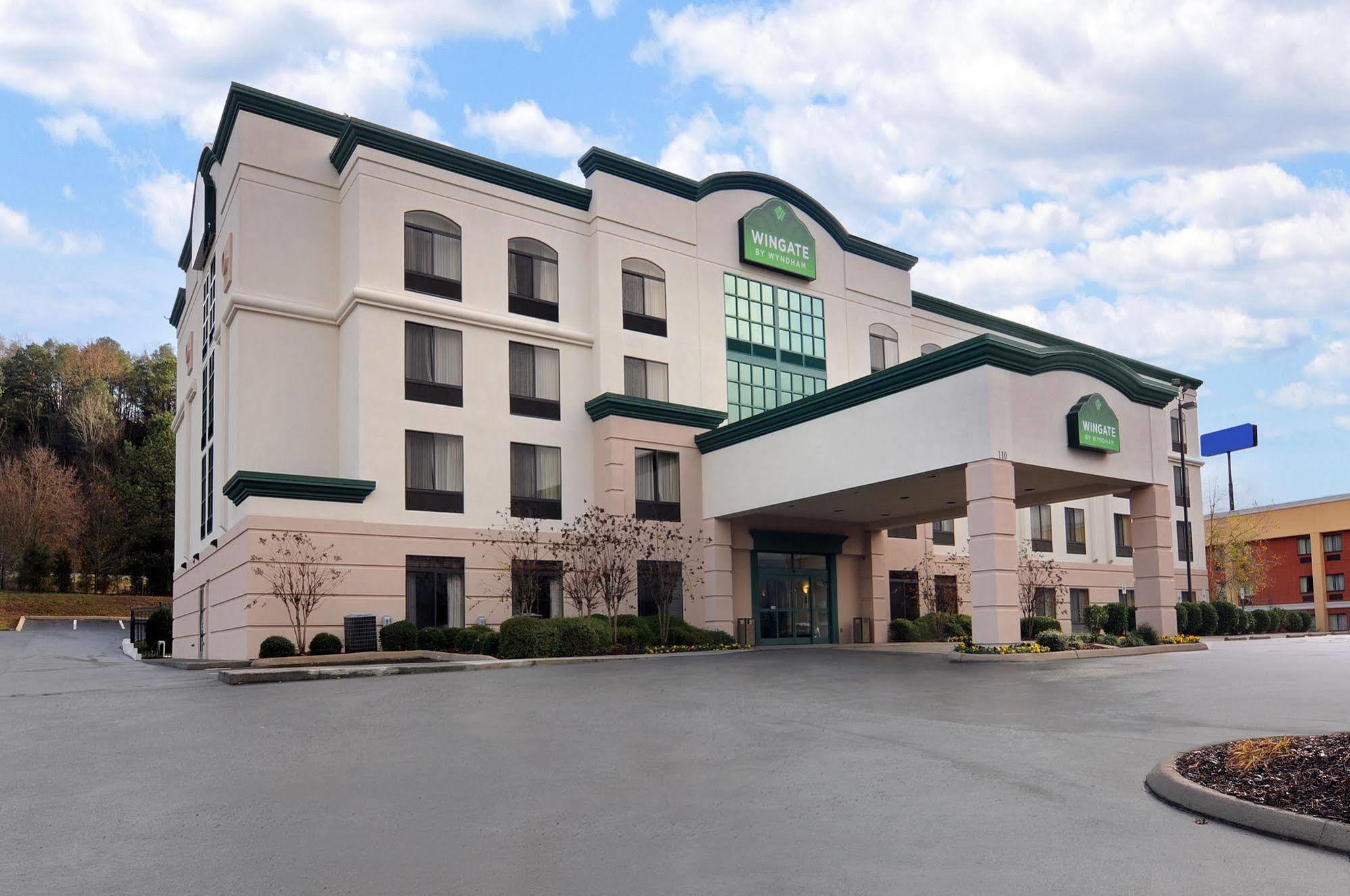 Holiday Inn Cleveland, An Ihg Hotel Exterior photo